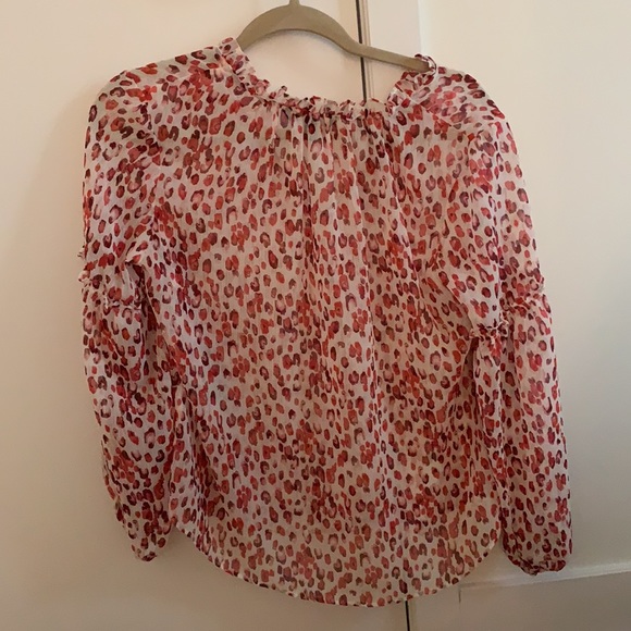 Beautiful Banana Republic blouse, never worn - Picture 3 of 3